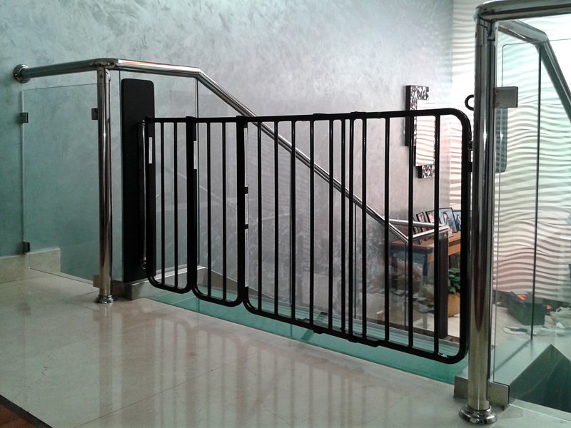 stair gate for glass staircase